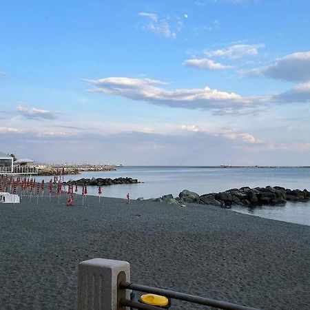 Brezza Marina 3021 Leilighet Genova Eksteriør bilde
